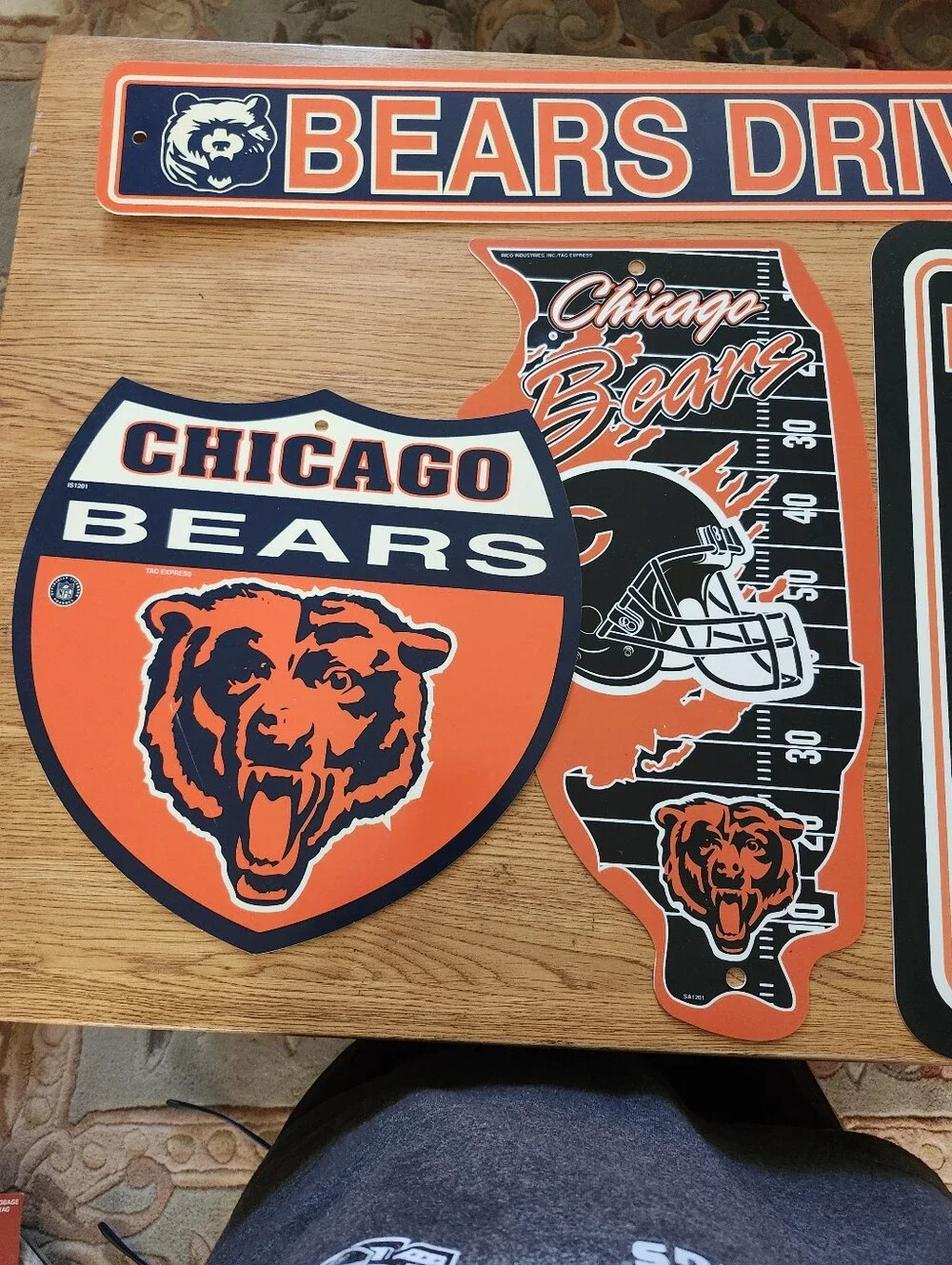 NFL BEARS TEAM SIGN BUNDLE PACK